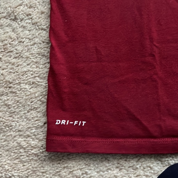 Boys Nike LeBron t-shirt - Picture 4 of 6